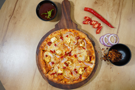 Tandoori Paneer Pizza