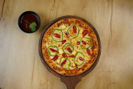 Spicy Paneer Pizza
