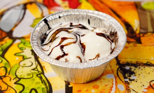 Ice Cream Vanilla (Chocolate)